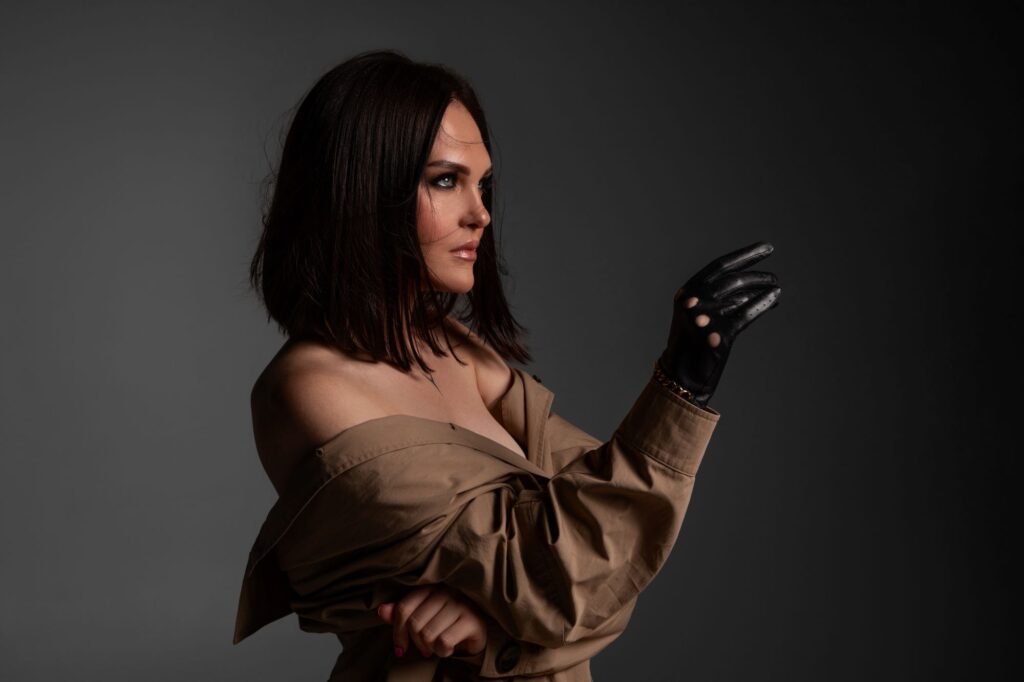 Що повʼязує співачку YATSUTA та скандальну блогерку Анну Алхім