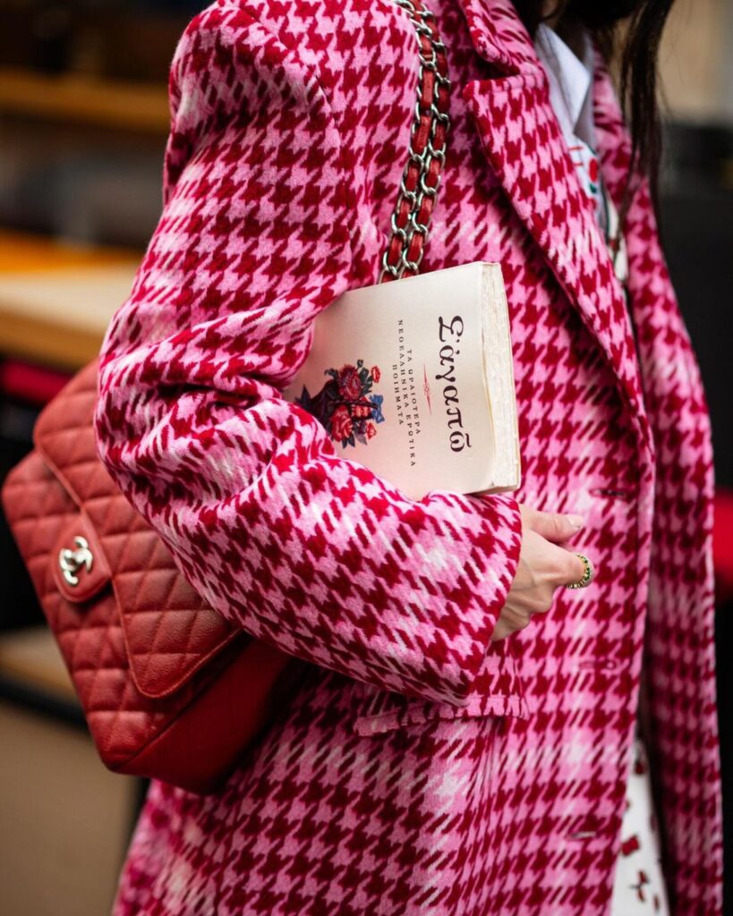 Як створити затишний і стильний образ за допомогою картатих речей