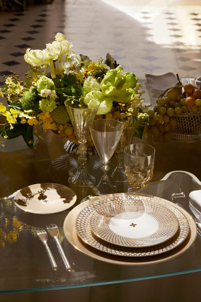 Louis Vuitton презентував першу постійну колекцію посуду