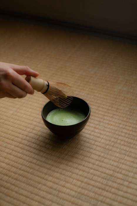 Less coffee, more matcha: користь японського чаю