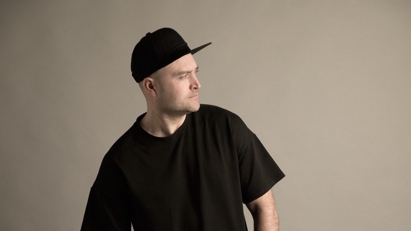 Нове звучання української народної пісні: Seve Clain представляє трек «Ой на горі»