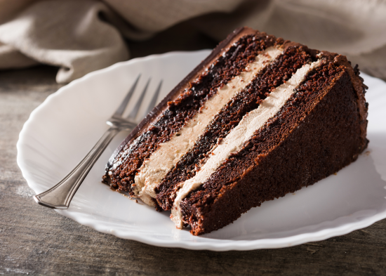 Цей торт стане справжнім фаворитом на зимові свята: наймодніший десерт 2025 року