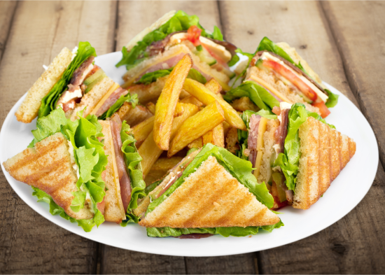 Їх вживають майже всі: дієтологи назвали три продукти, які надзвичайно шкідливі для здоров'я