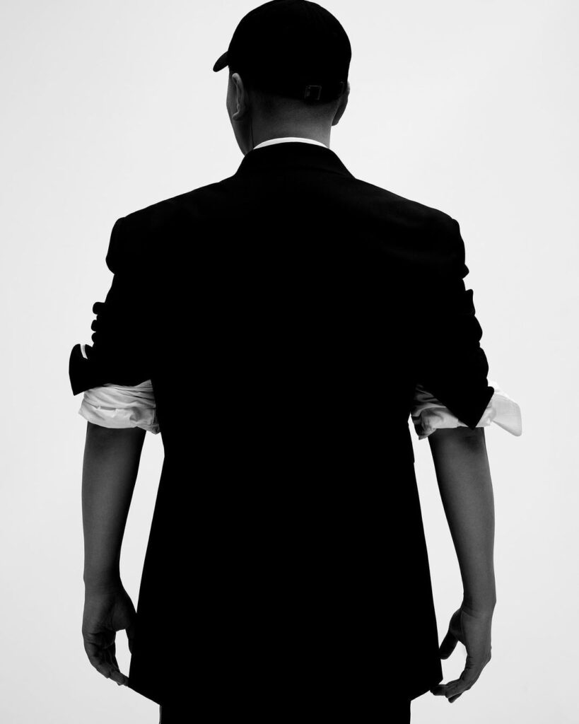 Пітер До залишає посаду креативного директора Helmut Lang Пітер До залишає посаду креативного директора Helmut Lang