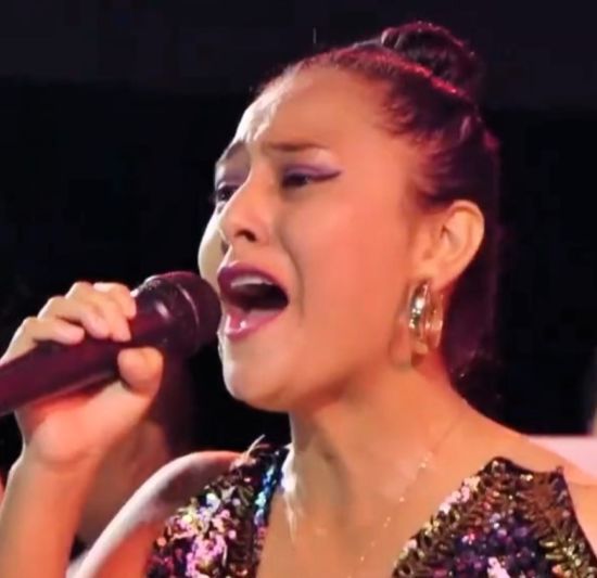 Співачку застрелили і викинули з гастрольного автобуса після концерту – фото