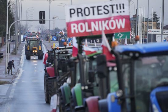 Польські фермери погрожують повністю перекрити кордон з Україною