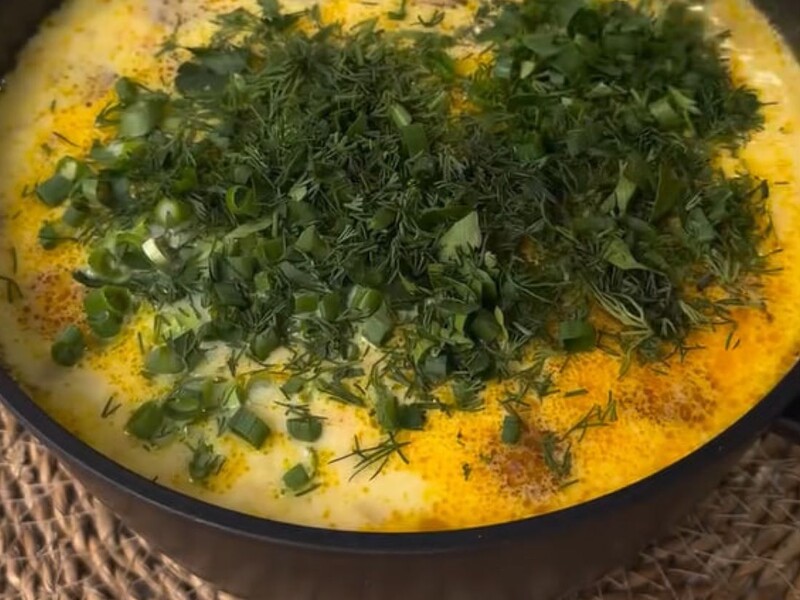 Одразу покладіть це на дно каструлі – і сирний суп вийде дуже смачним. Рецепт зігріваючої страви