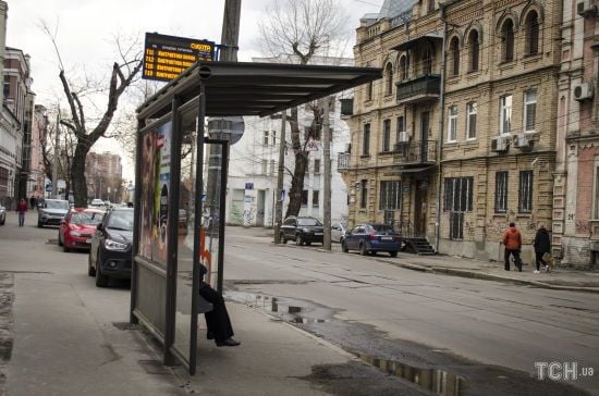 Окупанти обстріляли зупинку транспорту на Херсонщині, є загиблі та поранені