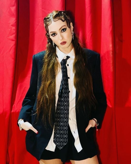 19-річній доньці Олі Полякової освідчився бойфренд після восьми місяців стосунків