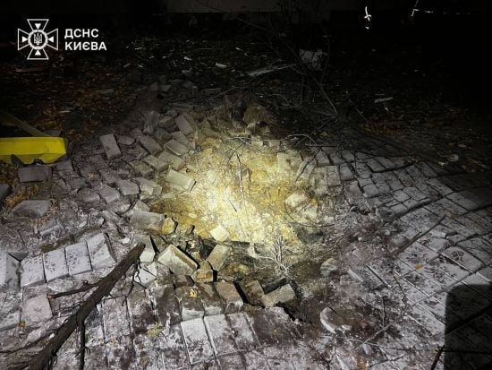 У ДСНС показали наслідки влучання БпЛА у Києві (фото)