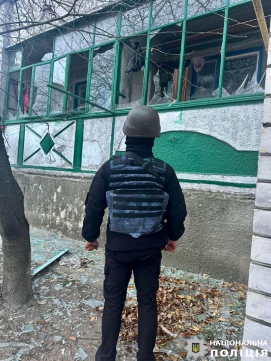 РФ атакувала Київську область: пошкоджені будинки, поліція показала фото