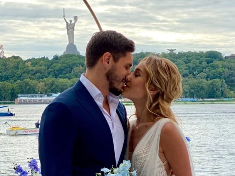 "Народила за контрактом". Ексучасниця "Холостяка" заявила, що шлюб Квіткової й Добриніна був фіктивним