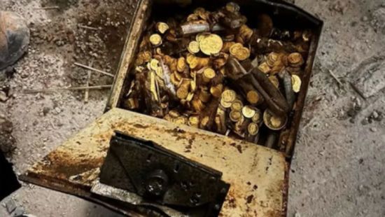 Старанний сантехнік під час ремонту будинку знайшов неймовірний скарб