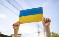 Мовний конфлікт у книгарні: у Києві чоловік напав на жінку через зауваження Мовний конфлікт у книгарні: у Києві чоловік напав на жінку через зауваження
