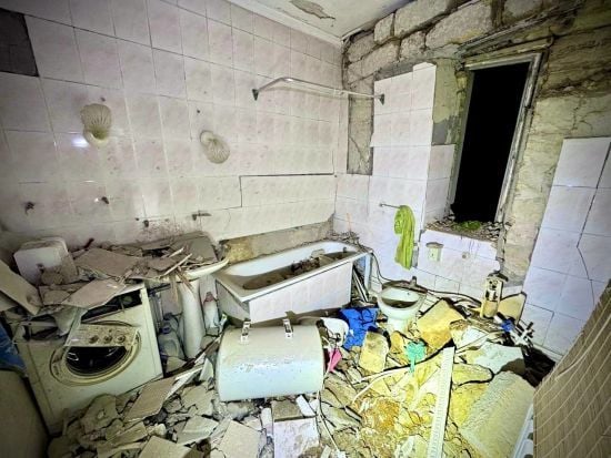 Росіяни знову атакували Одесу: в одному зі зруйнованих будинків знайшли загиблого собаку