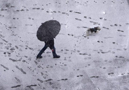 Жителів однієї з областей попередили про снігопад: що відомо