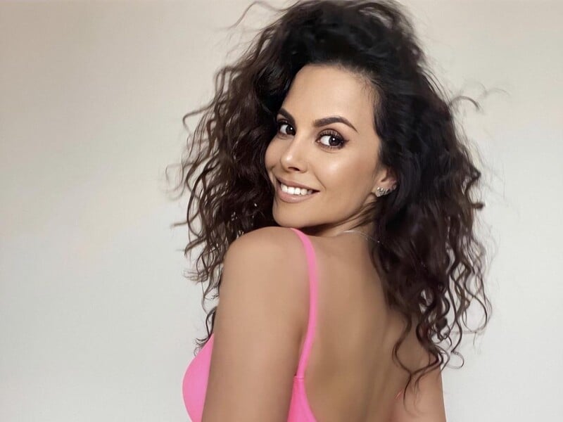 "І настрій, і тіло подякують". Каменських у лосинах із заднього ракурсу показала, як качає сідниці