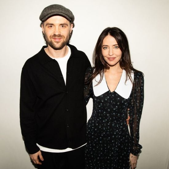 Чоловік Наді Дорофєєвої замилував фото з коханою та його дітьми у їхньому будинку