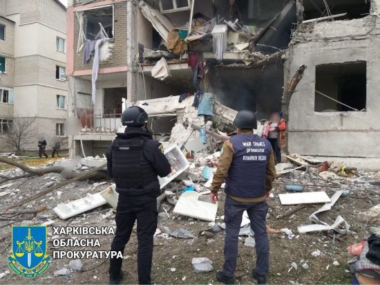 Росіяни завдали удару по Куп’янську: двоє людей загинули під обірваними електродротами (фото)