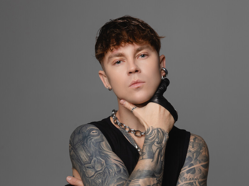 Пивоваров завершив свій проєкт презентацією нового альбому "Твої вірші, мої ноти РТ.2" Пивоваров завершив свій проєкт презентацією нового альбому "Твої вірші, мої ноти РТ.2"