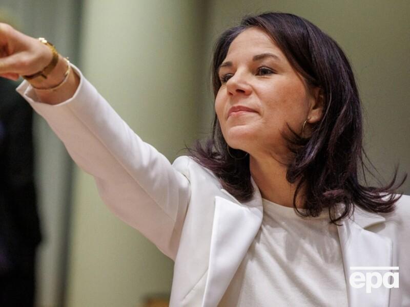 Глава німецького МЗС Бербок розлучається після 17 років шлюбу Глава німецького МЗС Бербок розлучається після 17 років шлюбу