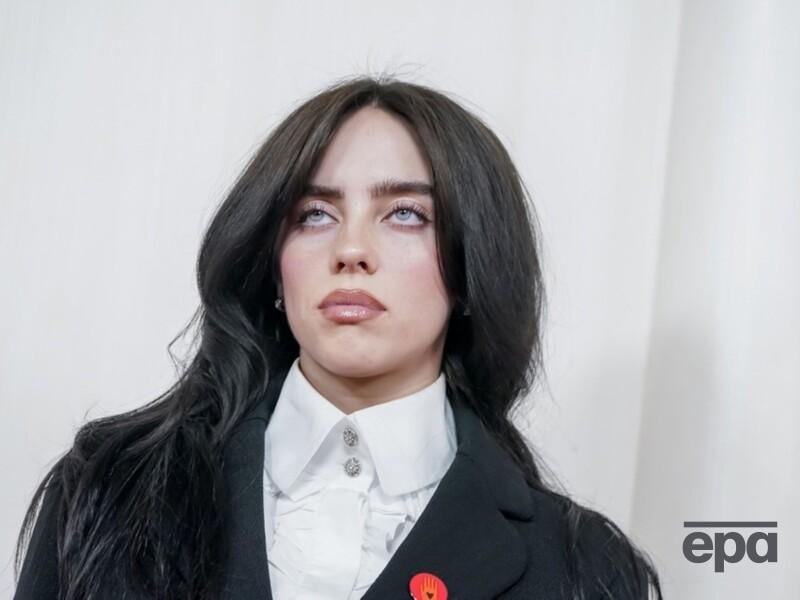 Біллі Айліш після перемоги Трампа назвала його "засудженим хижаком", котрий ненавидить жінок. Відео