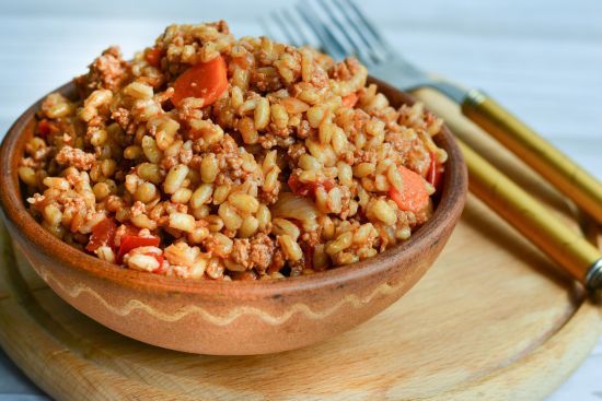 Перловка буде ароматною, соковитою й ніжною: секрет приготування криється в перших кроках