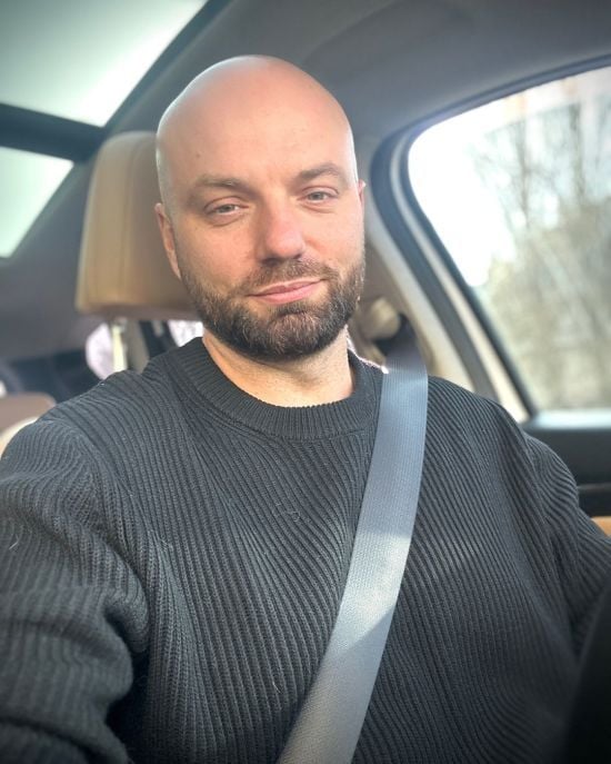 Відомий ведучий неочікувано возз'єднався з колишньою та показав, як вони проводять час