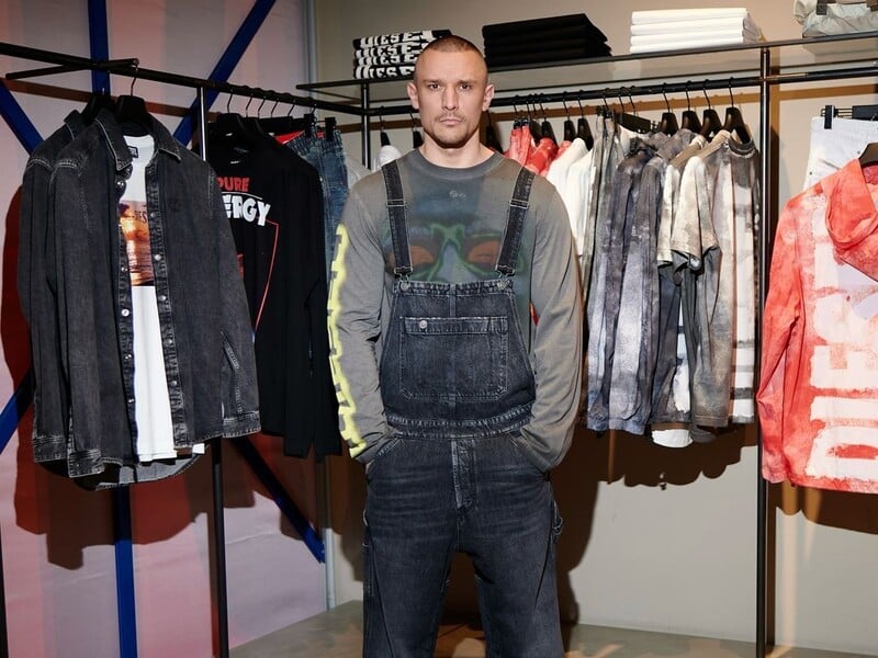 Цимбалюк показав, який вигляд має з довгим волоссям і бородою