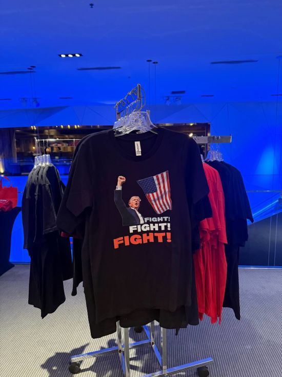 Штаб Трампа не допустив кількох журналістів до висвітлення вечірки після виборів - ЗМІ