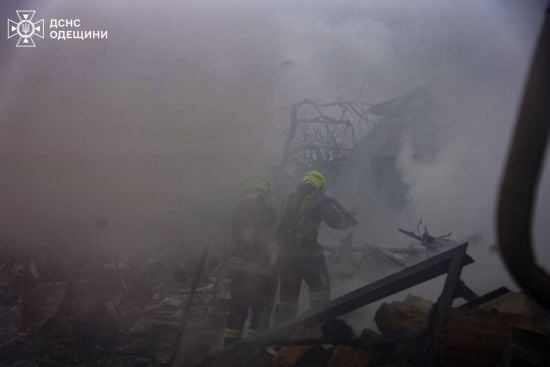 Росіяни вдарили ракетою по Кривому Розі: влада повідомила перші деталі