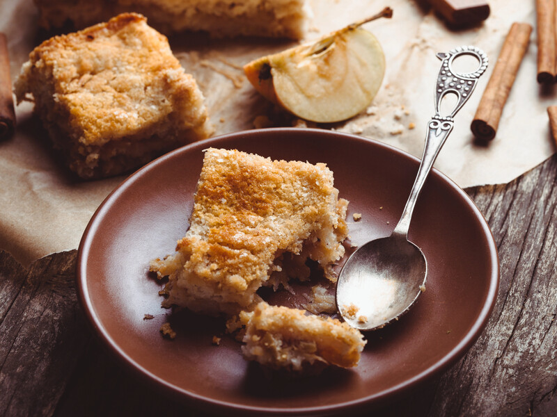 "Усе максимально просто". Рецепт смачного пирога без вичікувань і попередніх замішувань тіста