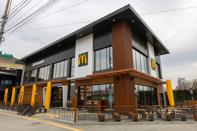 McDonald’s відкрив оновлений ресторан на Вокзальній у Києві McDonald’s відкрив оновлений ресторан на Вокзальній у Києві