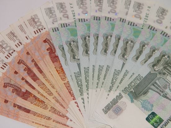 "Уявив себе ракетою": російський рубль впав до свого мінімуму — фінексперт відповів, чи варто радіти "Уявив себе ракетою": російський рубль впав до свого мінімуму — фінексперт відповів, чи варто радіти