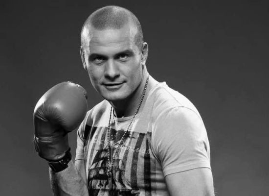 У Вінниці прощаються з В'ячеславом Узелковим: перші кадри з церемонії