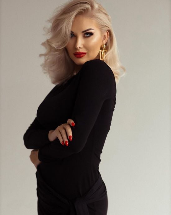 Катерина Бужинська показала помітно підрослих двійнят і привітала 7-річну доньку з особливим святом