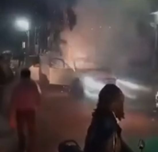 Весільний автомобіль із нареченим "вибухнув" через друга: що він утнув (фото)