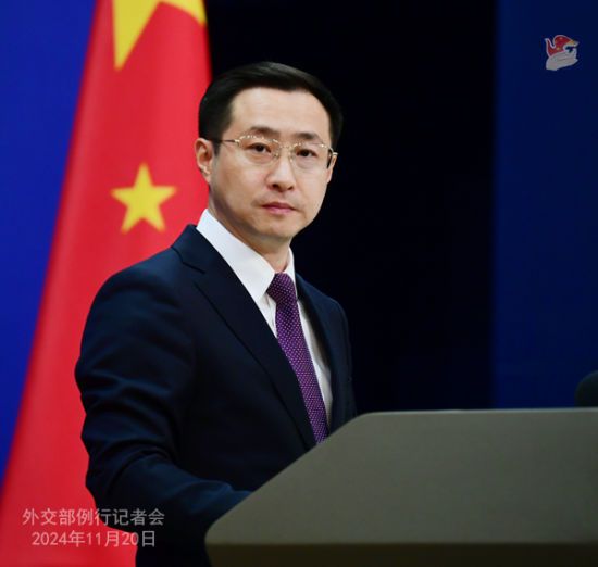 "Зберігаймо спокій і стриманість": Китай відреагував на ядерні погрози РФ