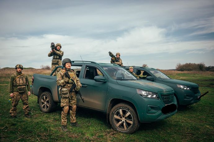 Українським військовим купили 35 французьких пікапів: дешевші китайські відхилили Українським військовим купили 35 французьких пікапів: дешевші китайські відхилили