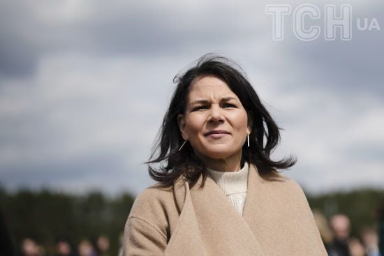 Очільниця МЗС Німеччини прибула до Києва