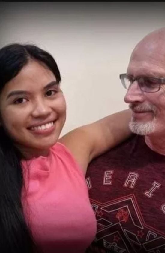 Дівчина збрехала про свій вік та вийшла заміж за старшого на 38 років чоловіка – фото пари