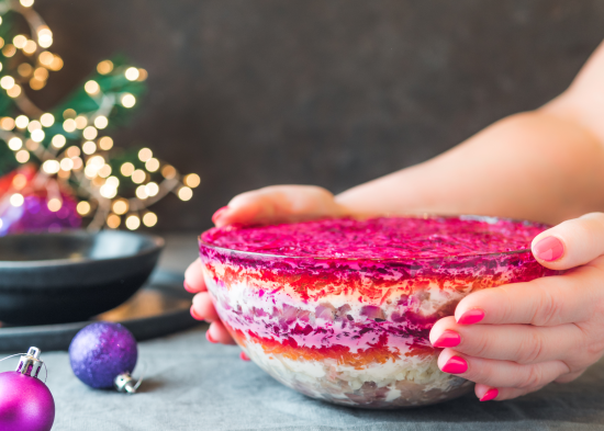 Цієї помилки припускаються 8 з 10 людей на кухні: як не можна готувати салат "Оселедець під шубою"