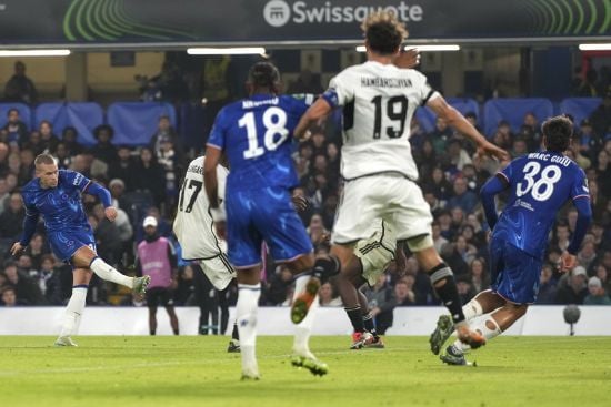 Ефектний гол Мудрика допоміг "Челсі" познущатися з вірменського клубу в Лізі конференцій (відео)