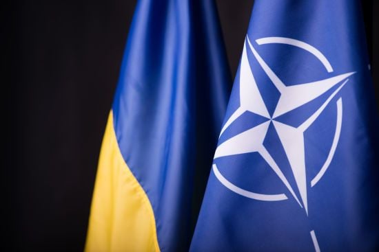Чи має право Україна завдавати ударів вглиб РФ: у НАТО зробили заяву