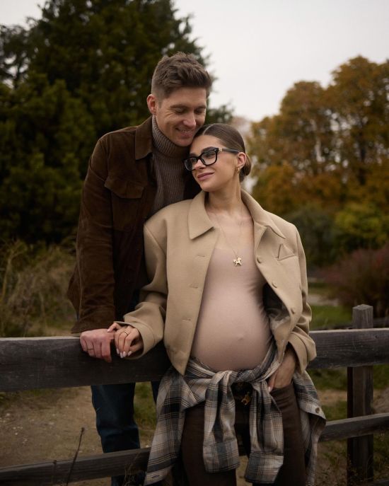 Вагітна дружина Володимира Остапчука потрапила до лікарні: "Загроза передчасних пологів"