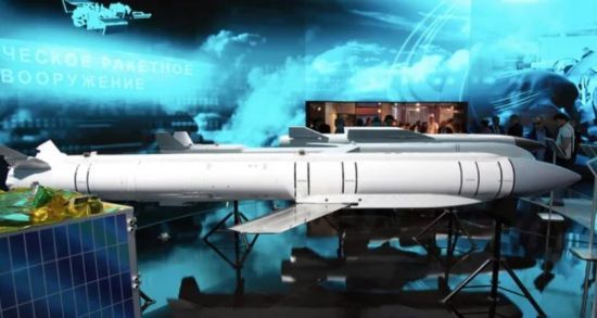 Тепер з ракетним двигуном: Росія покращила керовані авіабомби, вони летять на 120 км – The Telegraph