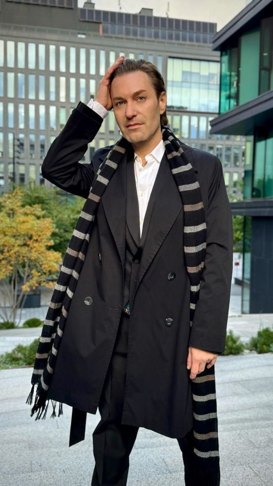 Відомий український співак розкрив правду про свою сексуальну орієнтацію: "Йдеш за емоціями"