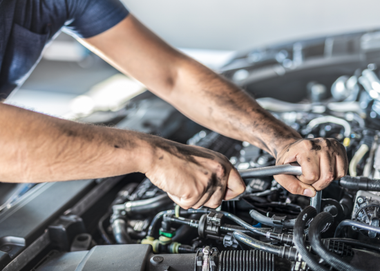 Автомеханік зі стажем попереджає: почули під капотом один звук, негайно вимкніть двигун