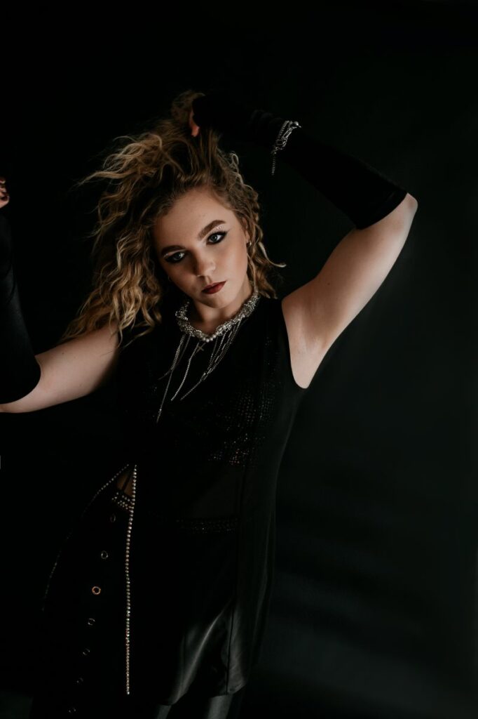 YALLA — «Останній онлайн»: твій наступний улюблений трек, щоб пережити розрив