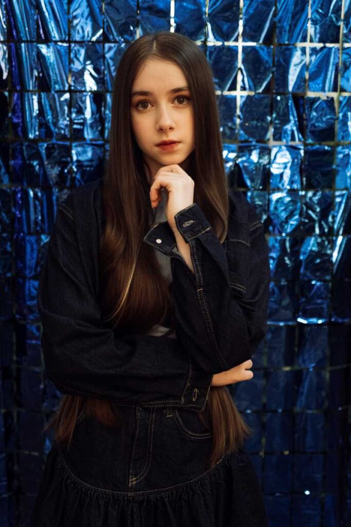 "Ця пісня про тепло, яке нас зігріває навіть на відстані": VLADA K презентує новий трек, написаний для Дитячого Євробачення